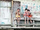 Foto: Cilts sievietes un saldūdens delfīnu meklējumi Borneo